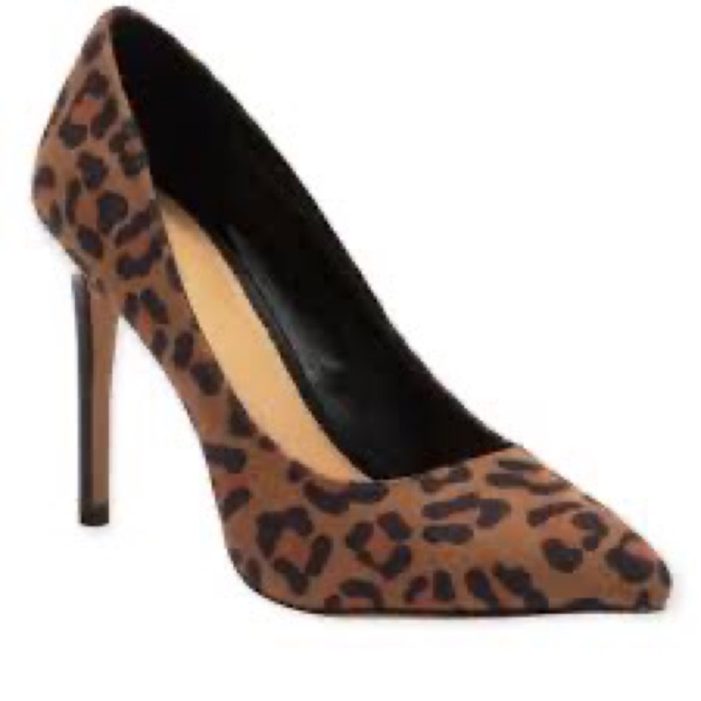 BCBGirls Leopard Print Suede Pointed Toe Pump Size 8